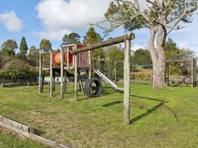  John Avenue, Pukemiro
