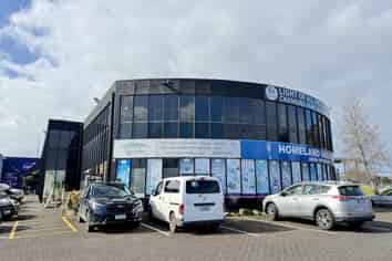 Versatile Ready to Go Church Space! | 454m2