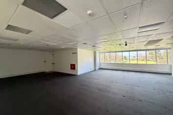 Functional Lincoln Rd Office | 275m2