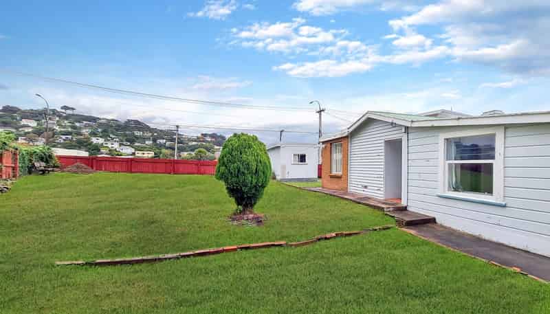 529 Broadway, Strathmore Park