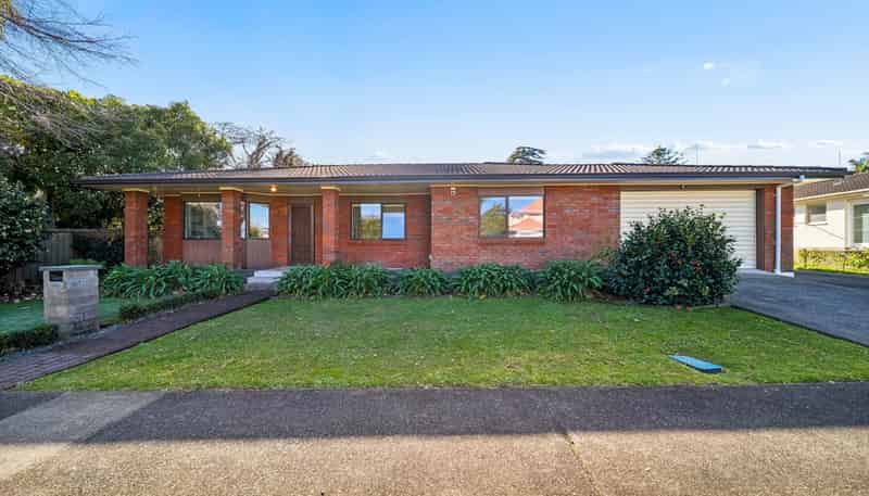 1/59 Youngs Road, Papakura