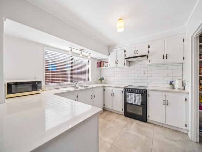 1/59 Youngs Road, Papakura