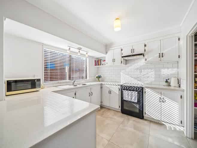 1/59 Youngs Road, Papakura
