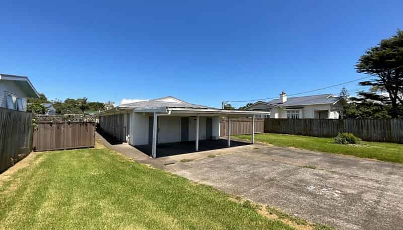 2/44 Muir Avenue, Mangere Bridge