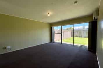 2/44 Muir Avenue, Mangere Bridge