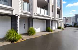 8/4 Palmerston Street, Hamilton Central