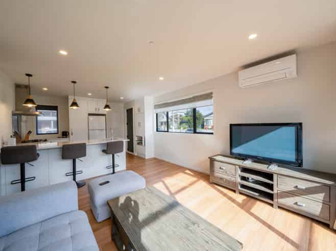 1/6 Exchange Street, Ebdentown