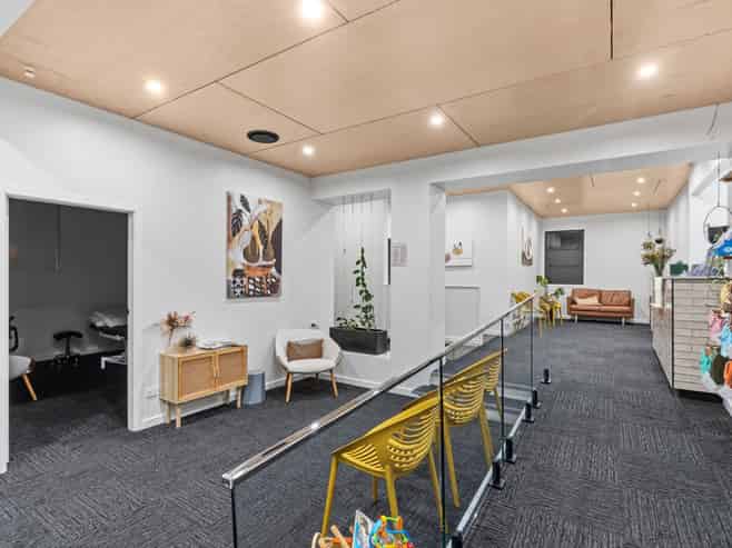 Healthcare investment with new lease