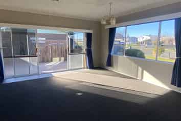 35 Waterford Drive, Winton