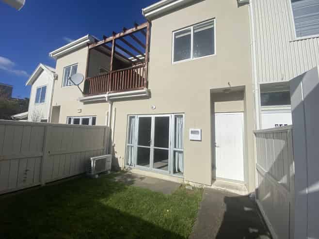 3/7 Henry Street, Kilbirnie