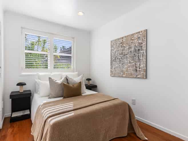 4/1 Saratoga Avenue, Herne Bay
