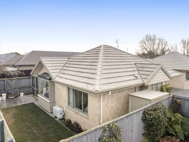 22A Bayliss Close, Northwood