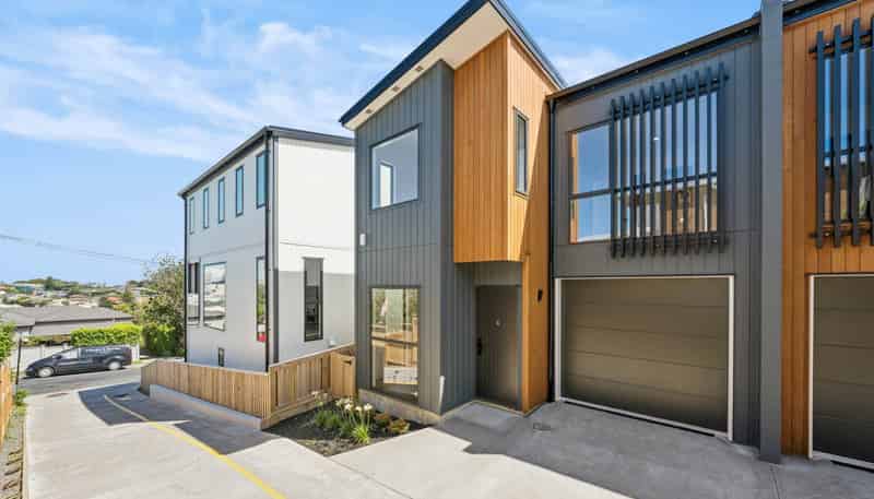 2C Rangitoto Terrace, Milford