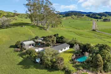 240 Otakairangi Road, Riponui
