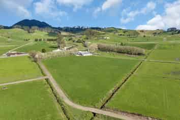 240 Otakairangi Road, Riponui