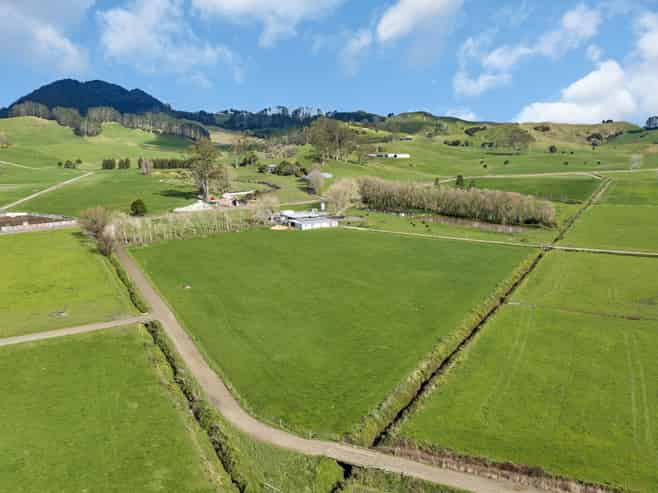 240 Otakairangi Road, Riponui