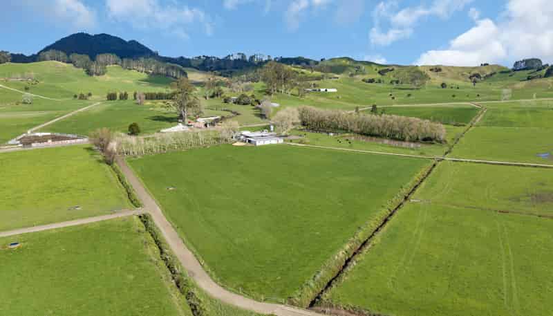240 Otakairangi Road, Riponui