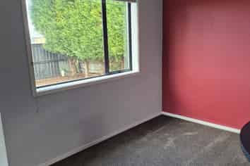 80 Watt Road, Otatara