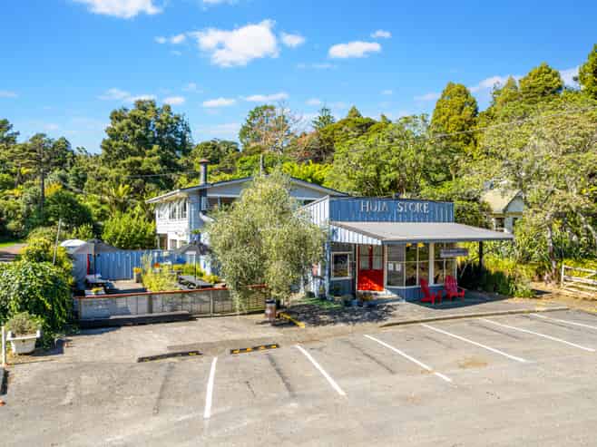 1194 Huia Road, Huia