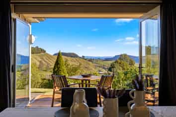 91 Hill View Drive, Acacia Bay