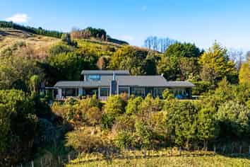 91 Hill View Drive, Acacia Bay