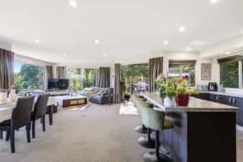 91 Hill View Drive, Acacia Bay