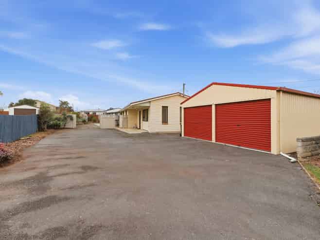 12 Dame Street, Waikouaiti