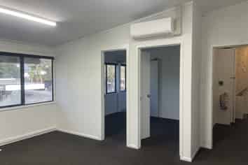 Affordable, power-inclusive office suite 