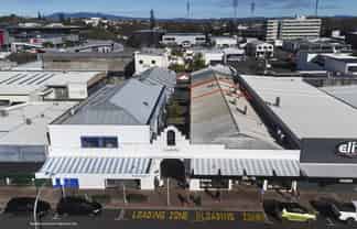 Dual-Income Investment in Casabella Lane