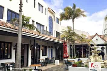 Dual-Income Investment in Casabella Lane