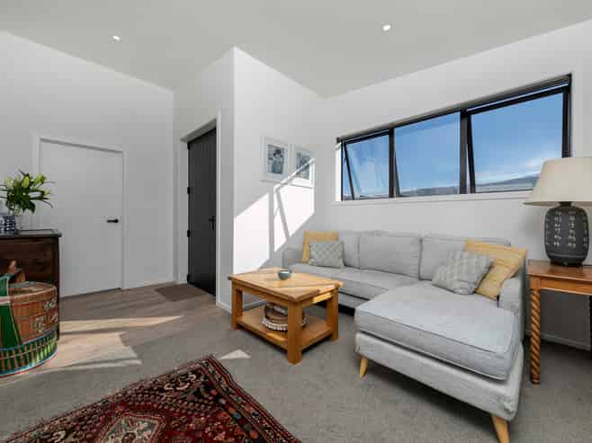 63 Olds Crescent, Cromwell