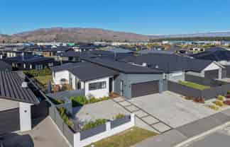 63 Olds Crescent, Cromwell
