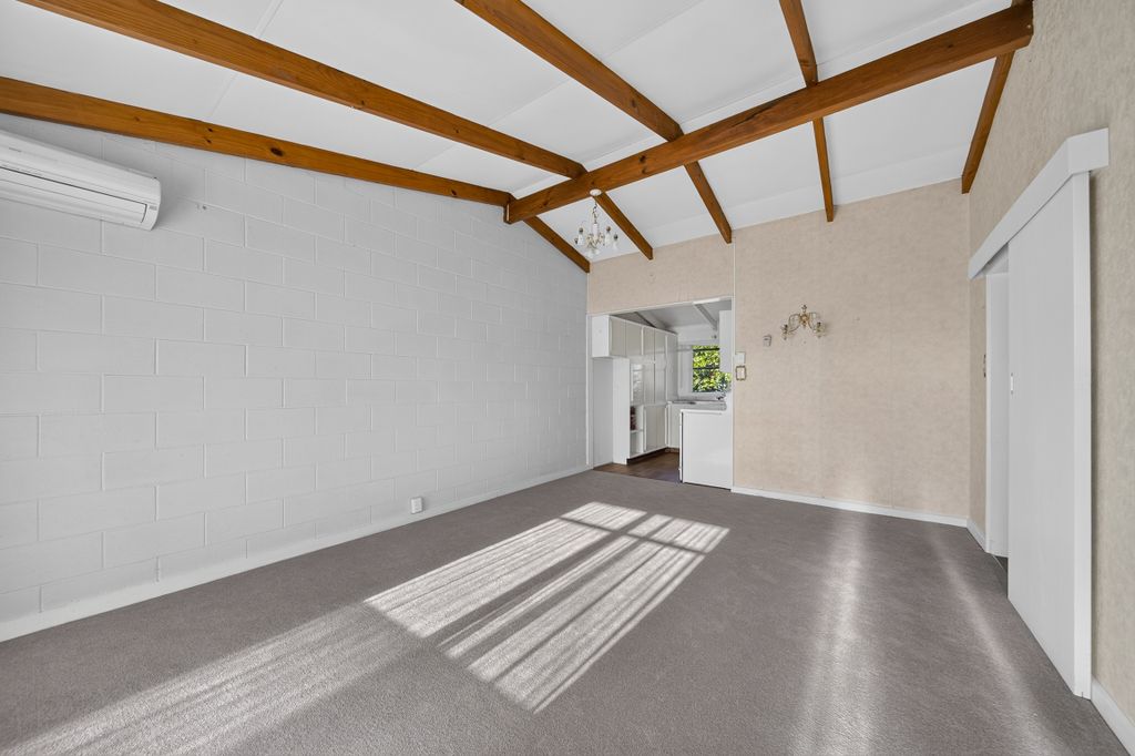 Easy-Care, First Home or Investment Option! 4