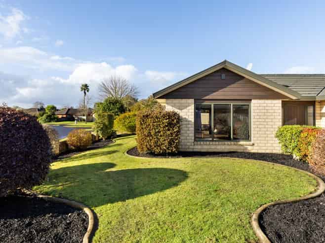 10 Cairns Crescent, Rototuna