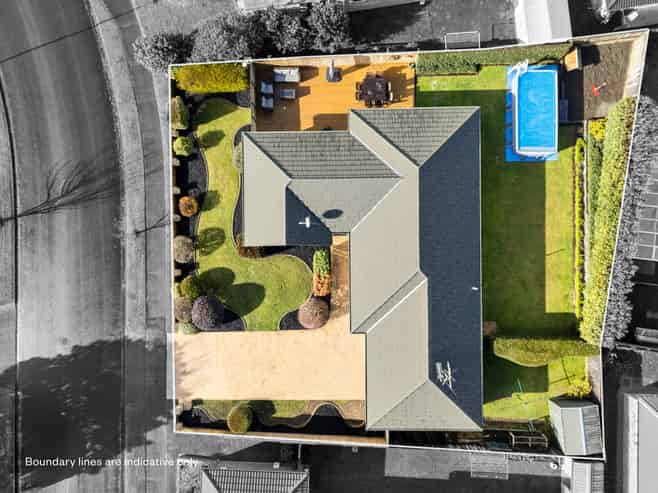 10 Cairns Crescent, Rototuna