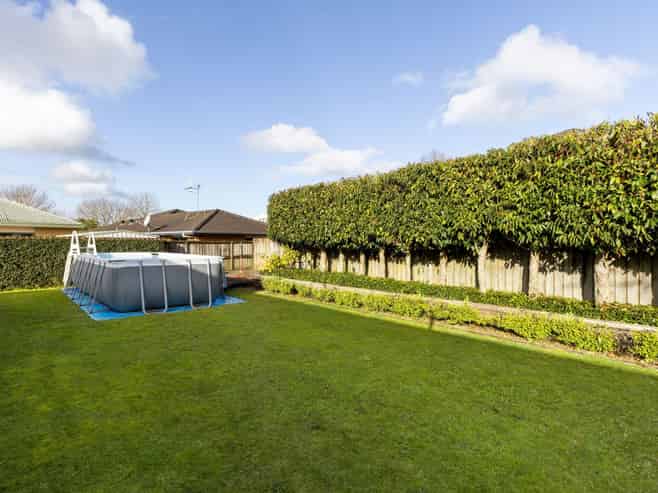 10 Cairns Crescent, Rototuna