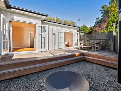 683 New North Road, Morningside
