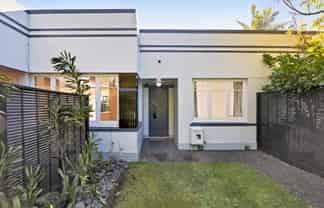 683 New North Road, Morningside