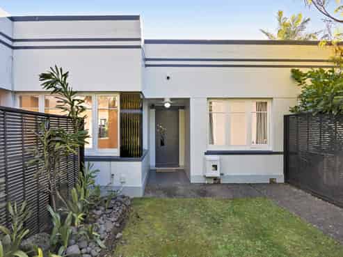 683 New North Road, Morningside