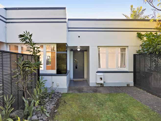 683 New North Road, Morningside