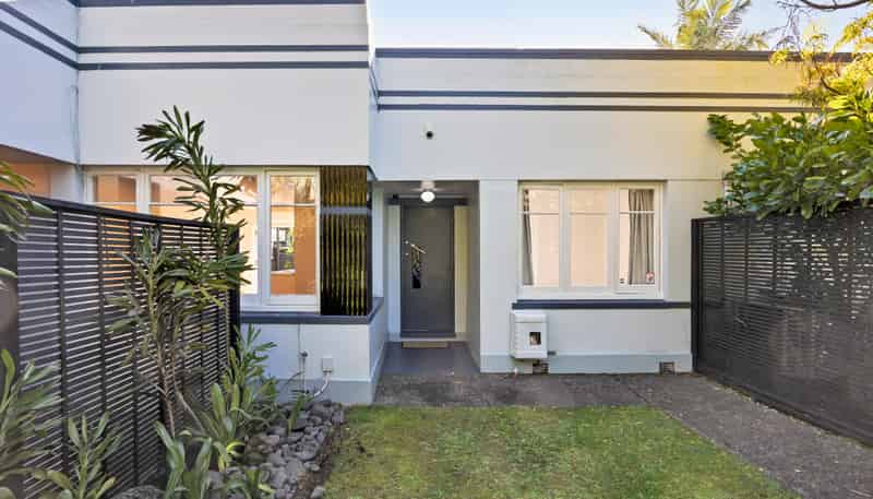 683 New North Road, Morningside