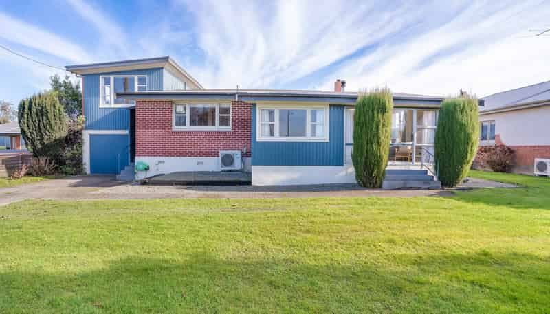 326 Great North Road, Winton