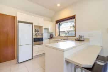 12 Beckford Road, Saint Martins