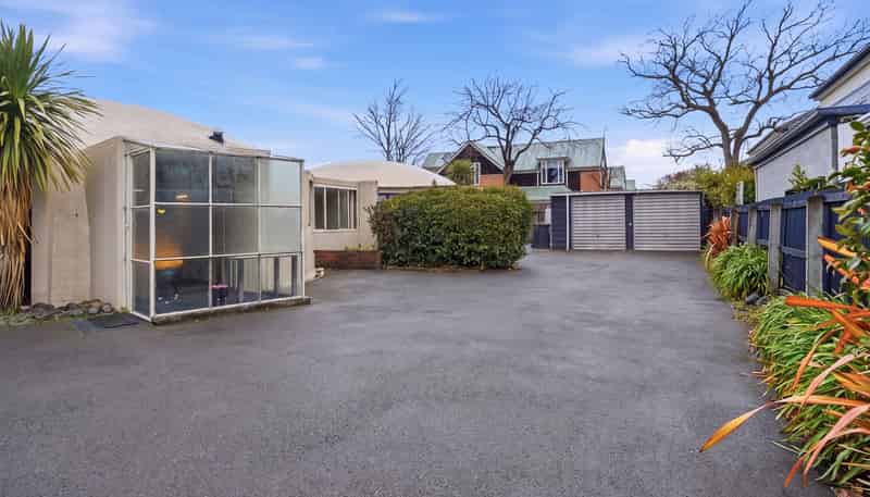 144A & B Innes Road, Saint Albans