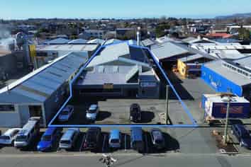 Large Warehouse with High Power Supply