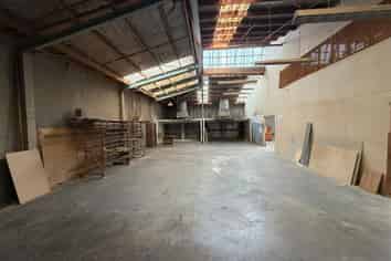 Large Warehouse with High Power Supply