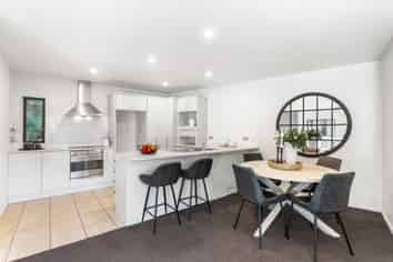 1/7 The Avenue, Albany