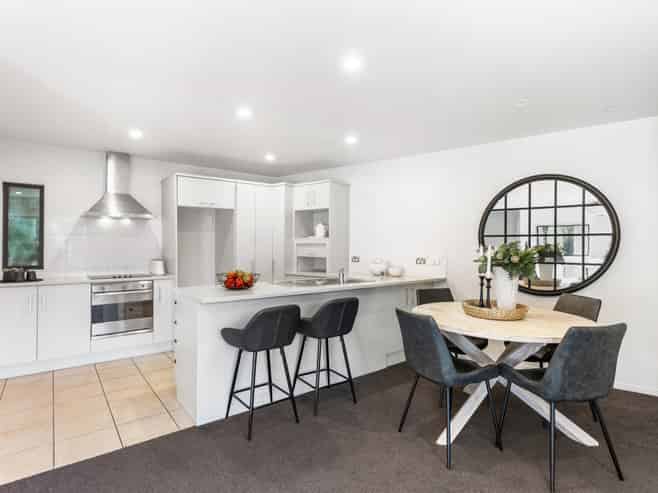 1/7 The Avenue, Albany