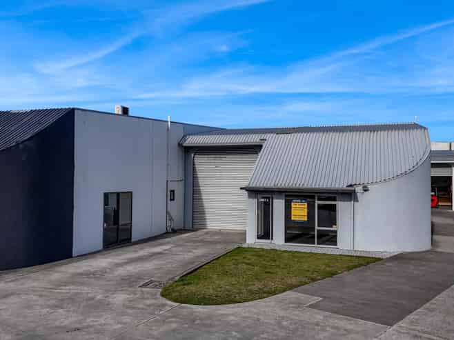 Solid Middleton industrial
