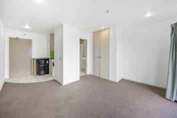 5k/10 Crown Lynn Place, New Lynn